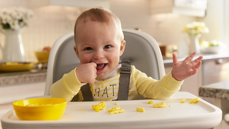 Trẻ mấy tháng ăn được lòng đỏ trứng gà? Cần lưu ý những gì? 4