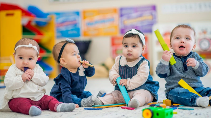 Trẻ mấy tháng biết đi​? Cần làm gì khi bé chậm đi? 4