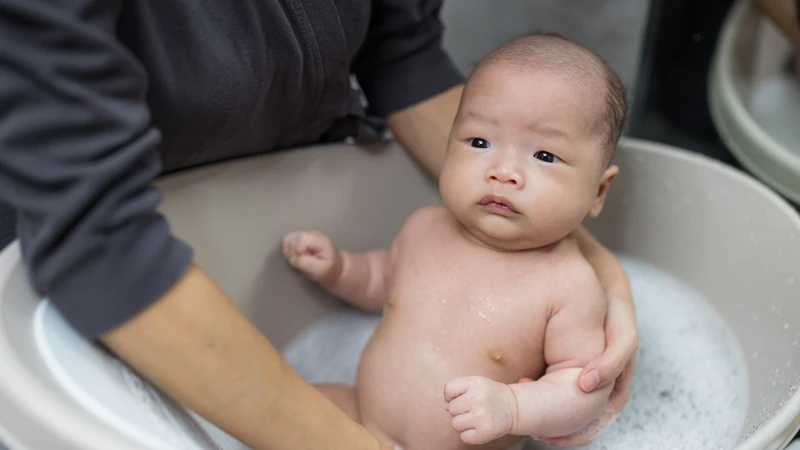 Trẻ nhũ nhi có phải là trẻ sơ sinh không?