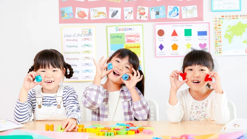 Hiểu trẻ phát triển như thế nào là bình thường để đồng hành cùng con hiệu quả