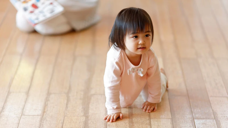 Các cột mốc vận động, ngôn ngữ, nhận thức và cảm xúc thay đổi theo từng tuổi