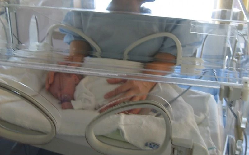 Trẻ sinh non có nhiều vấn đề sức khỏe hơn trẻ đủ tháng