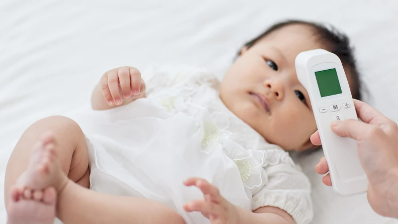 Trẻ sơ sinh bị sốt​ có nguy hiểm không? 1