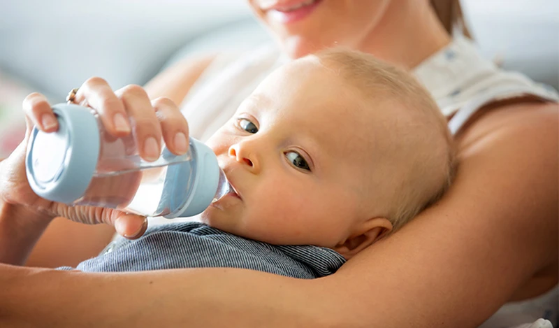 Trẻ sơ sinh bị tiêu chảy sủi bọt phải làm sao? 2