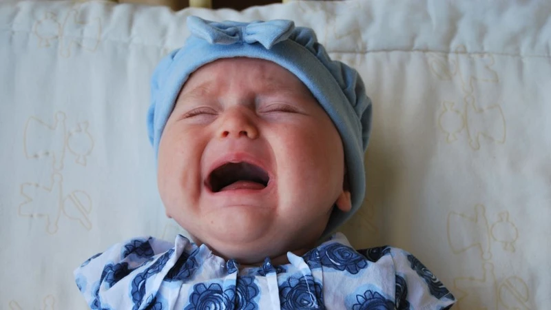 Trẻ sơ sinh đánh hơi nhiều nhưng không đi ngoài có sao không? 2