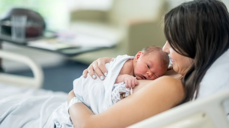 Trẻ sơ sinh nhận biết mẹ bằng cách nào? 3