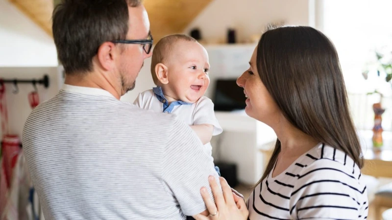 Trẻ sơ sinh nhận biết mẹ bằng cách nào? 4
