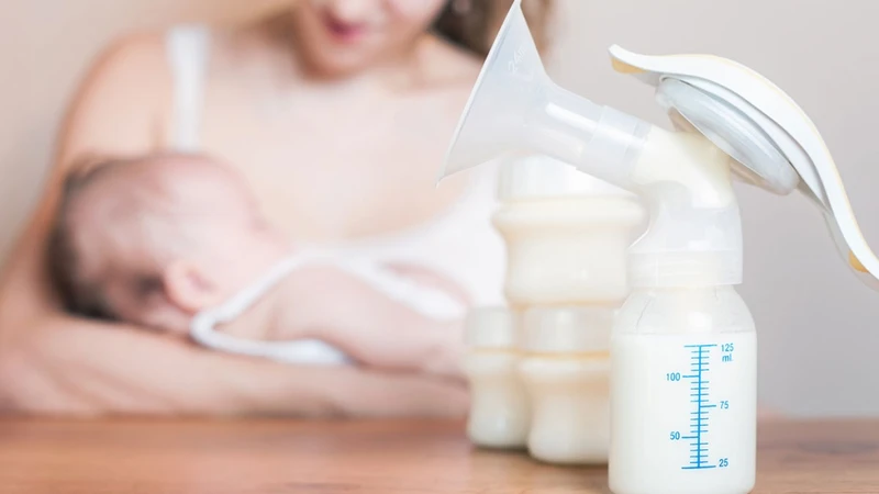 Trẻ sơ sinh nhịn uống sữa 10 tiếng có sao không? Nguyên nhân và cách xử lý 3