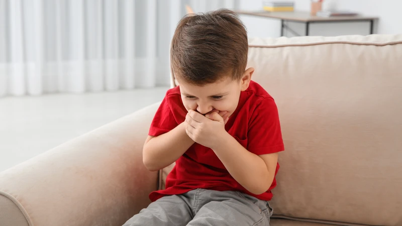 Nếu thuốc có vị đắng, mùi hăng hoặc khó uống, trẻ dễ bị nôn ngay sau khi nuốt