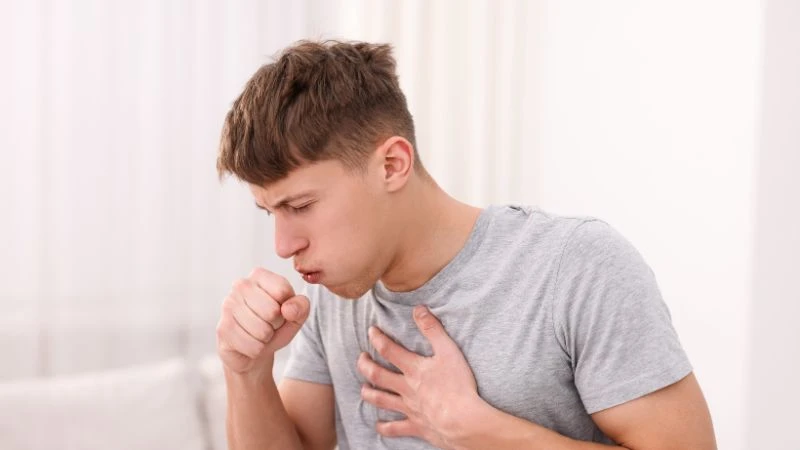 Trị viêm phế quản bằng mật ong là phương pháp hỗ trợ cải thiện ho và đờm hiệu quả tại nhà