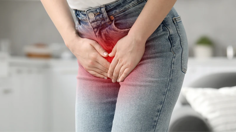 Nước tiểu nhiễm khuẩn là dấu hiệu của nhiễm trùng tiết niệu