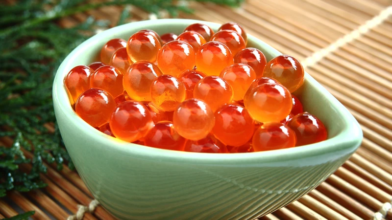 Kết hợp trứng cá hồi với chế độ ăn uống cân bằng