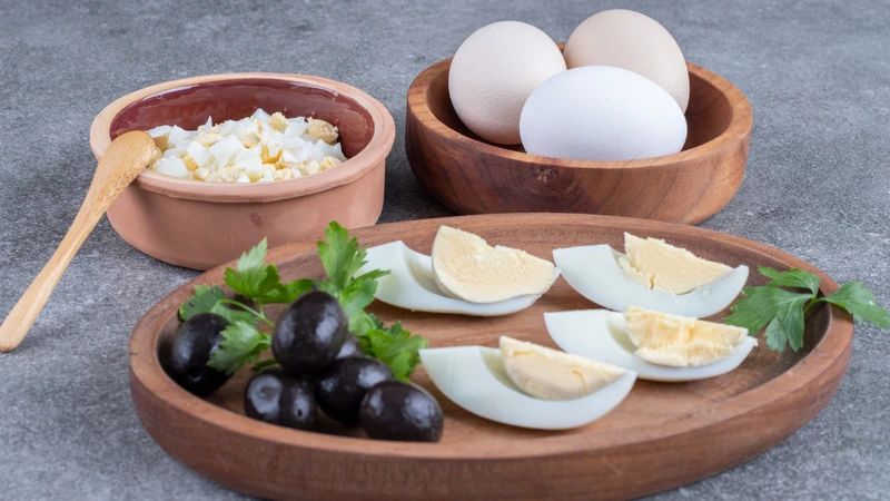Trứng ngỗng chứa lượng protein khá cao giúp bổ sung năng lượng rất tốt