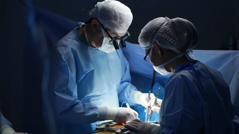 U nhầy nhĩ trái thường cần phẫu thuật sớm sau khi được chẩn đoán để giảm nguy cơ biến chứng