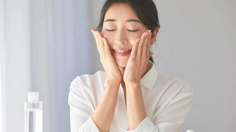 Chăm sóc da đúng cách giúp duy trì sự ổn định và hạn chế tác động lên vùng da nhạy cảm