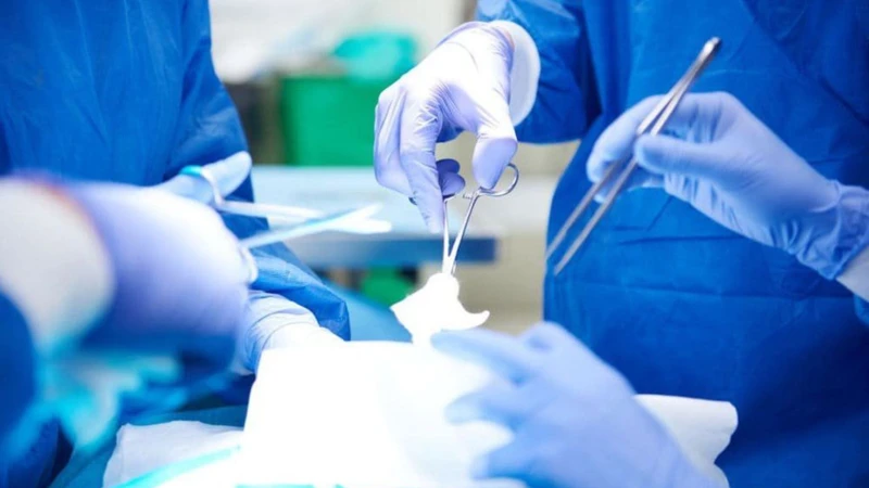 Tùy vào mức độ và vị trí tổn thương, bác sĩ sẽ lựa chọn phương pháp điều trị phù hợp