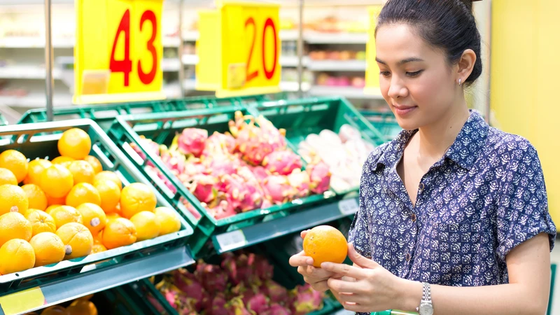 Bổ sung trái cây tươi mỗi ngày giúp cung cấp vitamin, khoáng chất