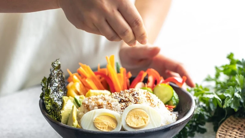 Ăn đa dạng, nhiều thực phẩm để đảm bảo sức khoẻ