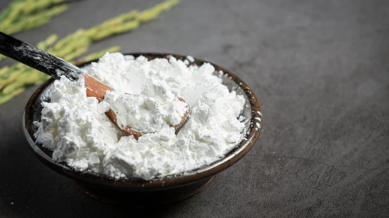 Bột sắn dây chứa chủ yếu là tinh bột và một số hoạt chất isoflavone
