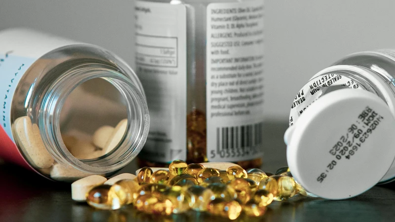 Bạn hoàn toàn có thể uống canxi và Omega 3 cùng một lúc mà không gây hại