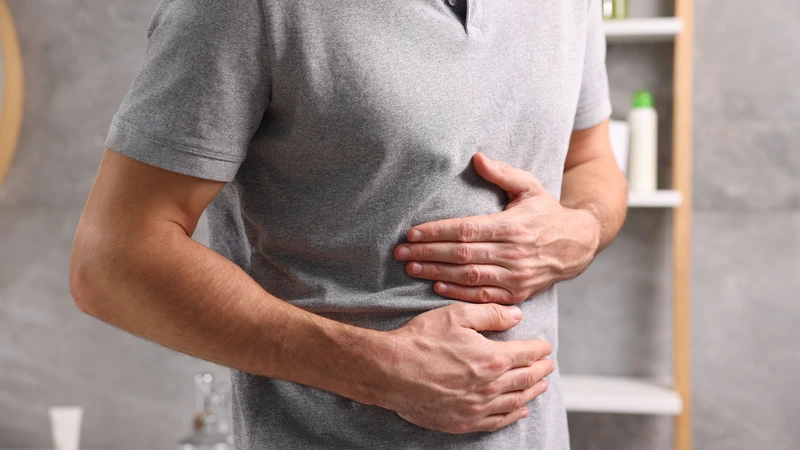 Dùng cỏ mực không đúng cách dễ gây lạnh bụng, khó tiêu và rối loạn tiêu hóa