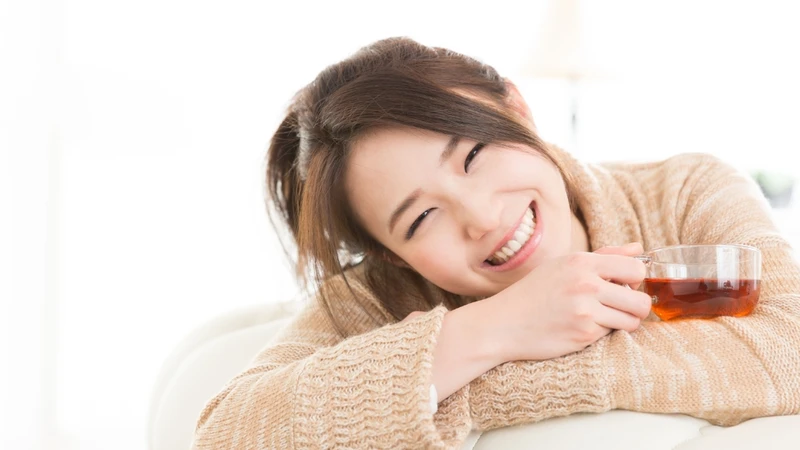 Để tránh mất ngủ, nên uống hồng trà vào buổi sáng hoặc đầu giờ chiều thay vì buổi tối