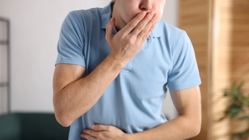 Dùng quá nhiều nghệ đen và mật ong có thể gây đau bụng, tiêu chảy, buồn nôn và rối loạn tiêu hóa