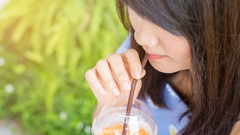 Không nên uống nước ép quá nhiều trong ngày
