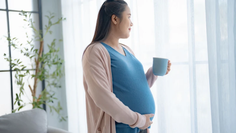 Phụ nữ mang thai cần lưu ý thận trọng khi dùng nước mướp đắng thường xuyên