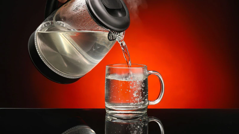 Uống nước nóng có giảm cân không? 1