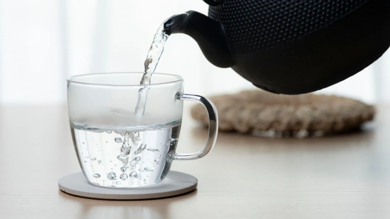 Uống nước nóng có giảm cân không? 2