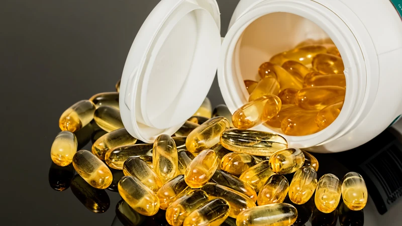 Để hỗ trợ giảm mỡ máu, liều lượng omega-3 khuyến nghị là từ 2g đến 4g EPA + DHA mỗi ngày