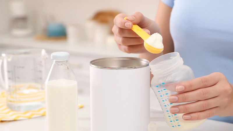 Chỉ nên pha lượng sữa vừa đủ để dùng trong 1 - 2 giờ, hoặc bảo quản lạnh nếu chưa sử dụng ngay