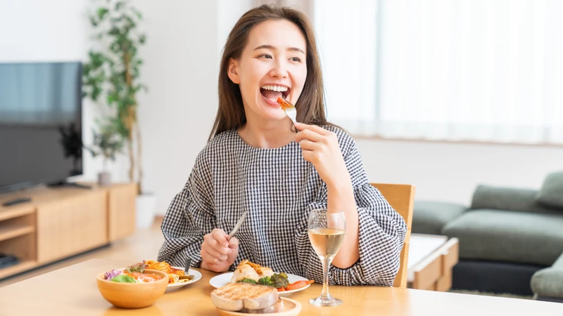 Lựa chọn thực phẩm cân bằng khi sử dụng thuốc chống đông máu