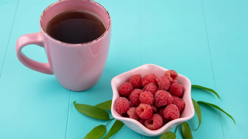 Nên uống trà vào buổi sáng hoặc sau ăn để tối đa hiệu quả