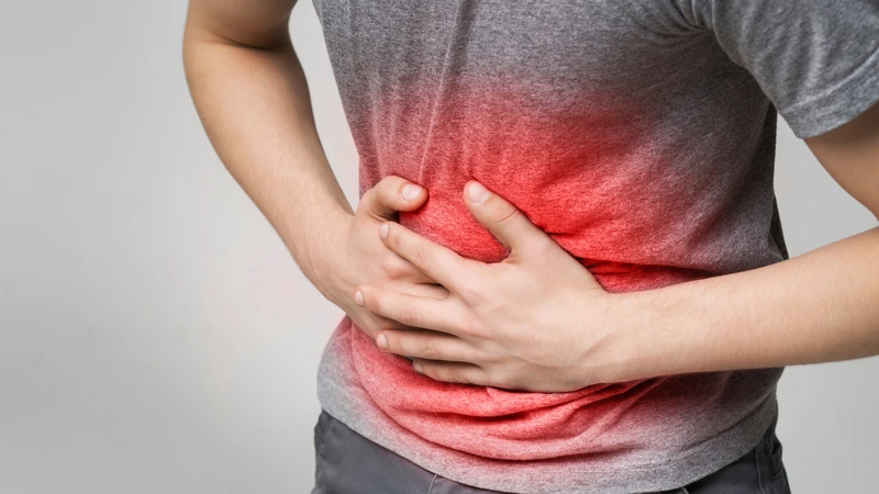 Vitamin C nên uống sau bữa ăn để giảm kích ứng dạ dày