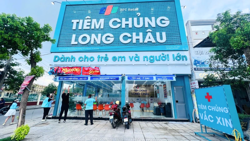 Tiêm vắc xin thủy đậu tại Tiêm chủng Long Châu giúp phụ huynh thêm an tâm
