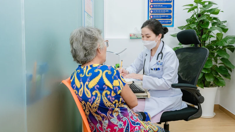 vac-xin-zona-than-kinh-ai-nen-tiem-va-hieu-qua-bao-ve-ra-sao-6.jpg