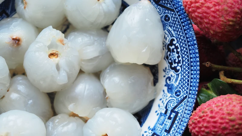 Ăn vải với khẩu phần phù hợp giúp cân đối năng lượng trong ngày