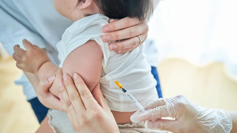 Tiêm vắc xin Hib đúng lịch vgiúp bảo vệ trẻ khỏi các bệnh nhiễm khuẩn nguy hiểm