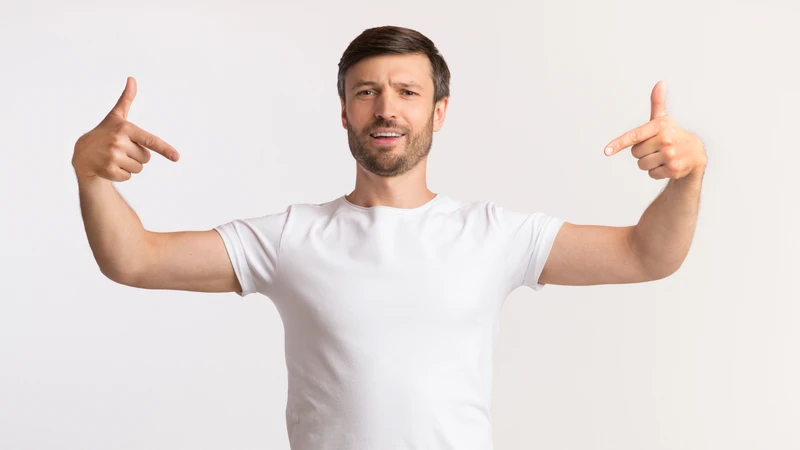 Vị kỷ là gì? Vị kỷ là khi một người ưu tiên lợi ích cá nhân quá mức và thiếu cân nhắc đến cảm xúc hoặc nhu cầu của người khác