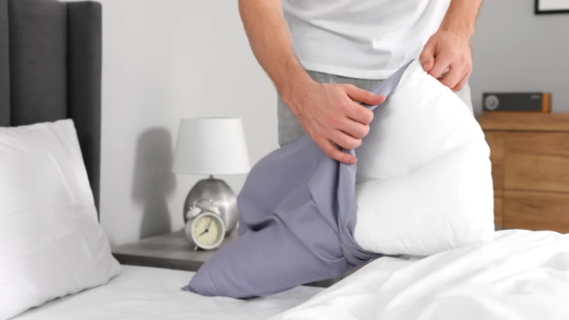 Vì sao mụn nhọt sưng to đau nhức? Cách xử lý hiệu quả 4