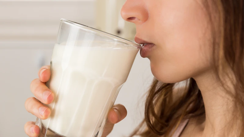 Giới hạn lượng sữa tiêu thụ mỗi ngày ở mức dưới 500ml