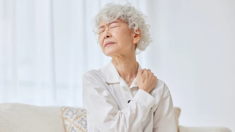 Viêm đa khớp có thể gây đau nhức khớp nhiều vị trí