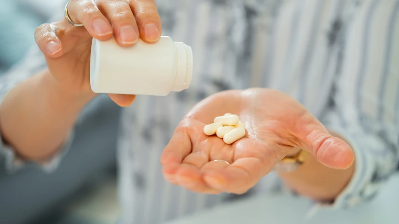 Người bệnh cần uống thuốc đúng chỉ định và tái khám định kỳ