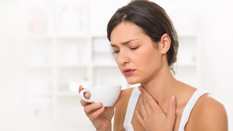 Viêm họng hạt là gì? Nguyên nhân, triệu chứng, điều trị và phòng ngừa viêm họng hạt 2.png
