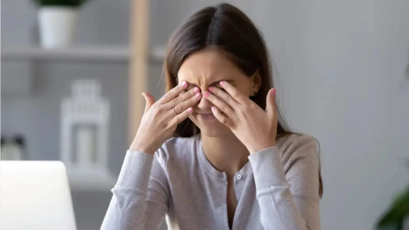 Viêm kết mạc dị ứng: Khi nào cần đi khám bác sĩ 1