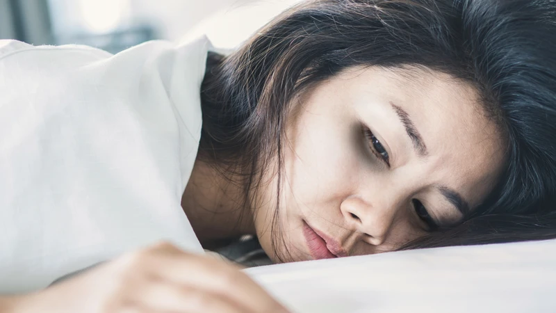 Viêm mũi dị ứng gây thâm mắt thường liên quan đến tình trạng sung huyết tĩnh mạch quanh hốc mắt