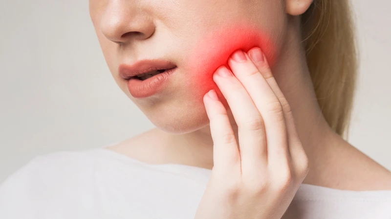 Viêm nhiễm vùng hàm mặt là tình trạng viêm nhiễm xảy ra ở các mô ở vùng miệng, hàm, mặt và cổ