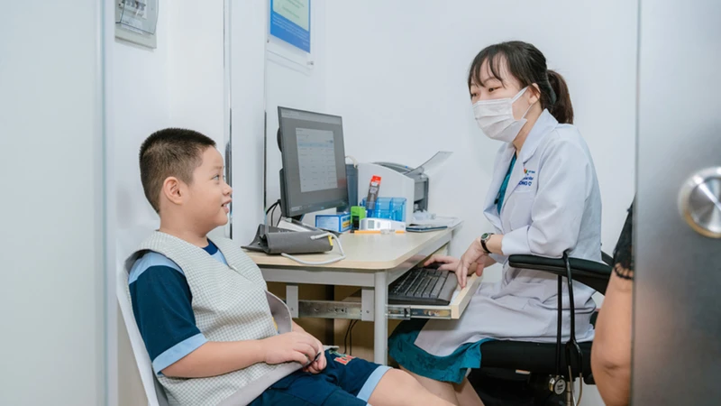 Tiêm vắc xin phòng thủy đậu giúp giảm nguy cơ biến chứng nghiêm trọng